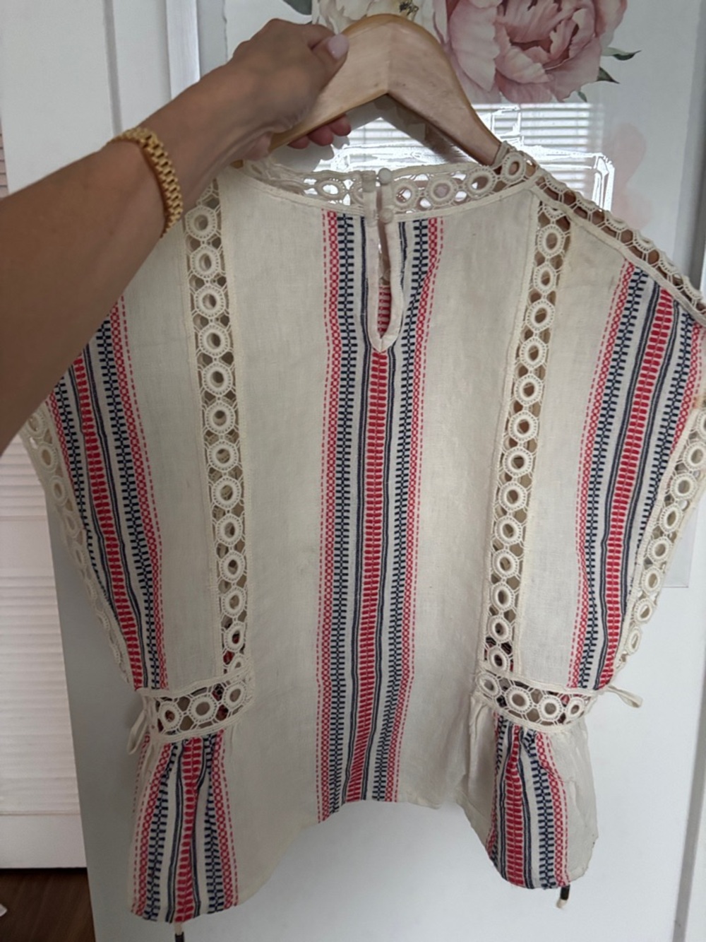 Tularosa Cream Striped Crochet Trim Blouse Top Side Tie Trendy Designer Sz S - Picture 6 of 12